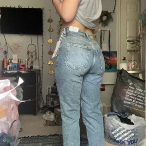 H&M loose fit mom jeans, new with tags